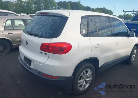 2013 Volkswagen Tiguan S z USA, uszkodzony, nr VIN WVGAV7AX4DW555154